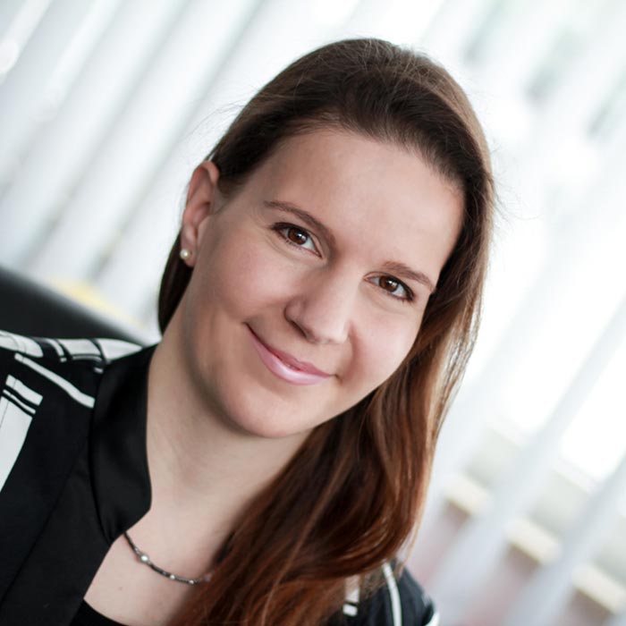 Susanne Zierer, Senior Manager